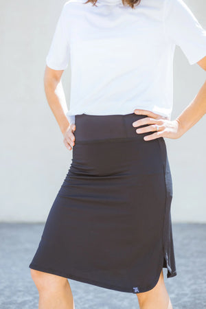 Open image in slideshow, Mesh All Day Active Skirt Transcendent Active
